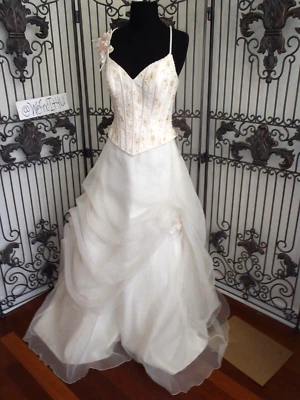 VESTIDO DE NOVIA FORMAL FLORAL MARFIL TALLA 10 COSMOBELLA P156 O P102 $1199 Foto 1 de 4