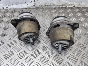 Porsche Cayenne Engine Mount SET 948375050 2007 - Picture 1 of 10