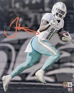 DOLPHINS TYREEK HILL SIGNED AUTOGRAPHED 8x10 PHOTO BECKETT BAS WITNESS COA - Picture 1 of 1