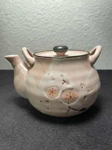 TETERA GRANDE DE ESMALTE ROSA ROSA DE FLORES DE ARCILLA HECHA A MANO - Imagen 1 de 11