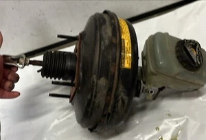 98-00 LEXUS LS400 ANTIBLOQUEO FRENO REFUERZO CILINDRO MAESTRO OEM - Imagen 1 de 1