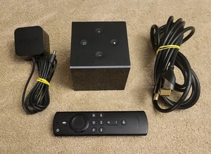 Amazon Fire TV Cube 1. Gen EX69VW 4K Ultra HD Streaming mit Fernbedienung - Bild 1 von 7
