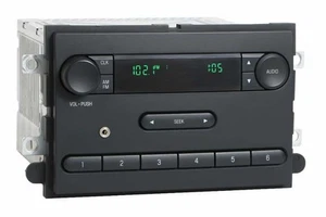 Ford 2008 F-250 Super Duty AM FM Radio Upgraded w Auxiliary Input 8C3T-18K810-AB - Picture 1 of 9