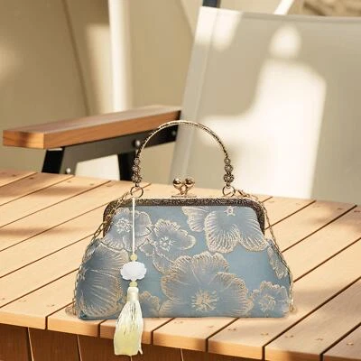 Retro Style Handbag for Women Chain Shoulder Bag Kiss Lock Crossbody Purse - Image 1 of 4
