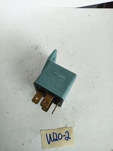 BOSCH 0 332 209 161 RELAY 5 PIN 12V 20/30A - Picture 1 of 10