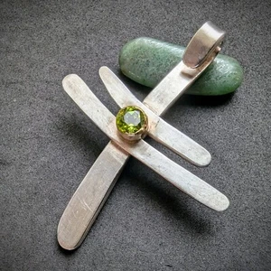 Vintage Designer Anhänger min 800 Silber Goldfassung Peridot Handarbeit - Bild 1 von 6