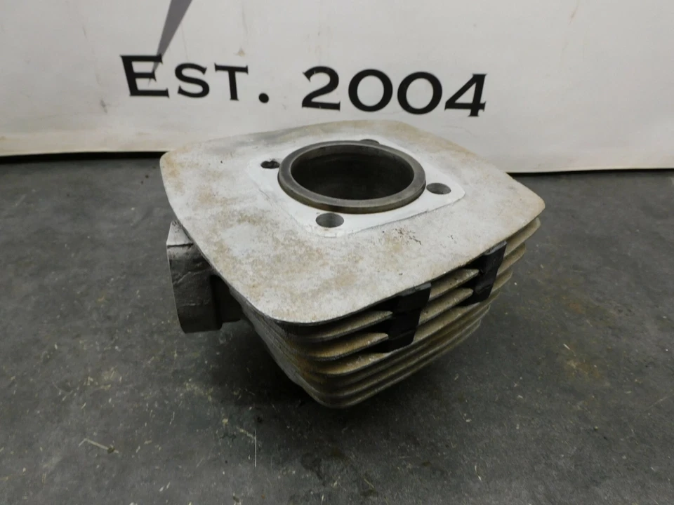 Suzuki TS 185 TS185 cilindro barril #2 2409        Foto 1 de 4