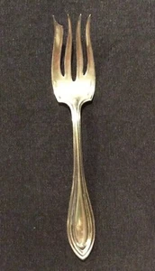 1914 Standish Pattern Oneida By William A Rogers Silver Plate Meat Serving Fork - Picture 1 of 3