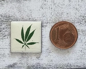 Emaille Quadrat Hanf Blatt weiß Natur Deko Vintage 1970er Kreativ DIY süß Retro - Picture 1 of 3