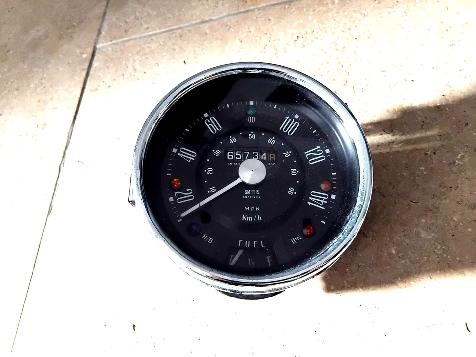 CLASSIC MINI COOPER S GENUINE SMITHS 140KPH EXPORT SPEEDO SPEEDOMETER CLOCK 1293 - Image 1 of 1