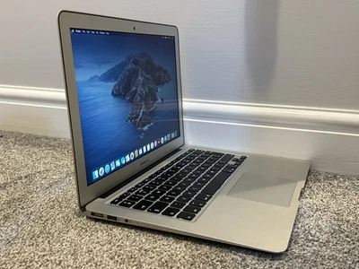 Apple MacBook Air 13 Inch Laptop 2012 Core i5 1.7Ghz 4GB Ram 64GB SSD - Image 1 of 4