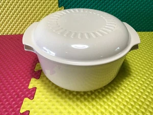 Tupperware 2 Pc Microwave Stack Cooker 3 Qt # 2192 and Lid Beige Free Shipping - Picture 1 of 13