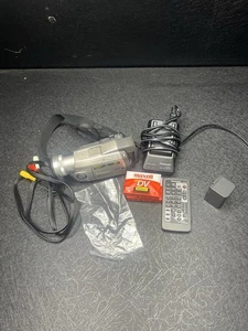 Paquete de videocámara Panasonic PV-DV851D MiniDV - zoom 10x, ranura SD, probada - ¡Leer! - Imagen 1 de 7