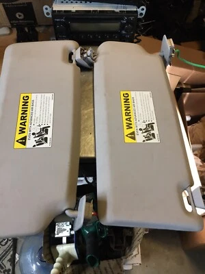 Espelho retrovisor esquerdo e direito Volvo S40 2007  - Imagem 1 de 4