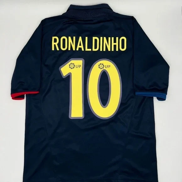NIKE FC バルセロナ RONALDINHO 10 シャツ 未使用　タグ付き Preços baixos em Fc Barcelona Ronaldinho Azul fã de Futebol Clube