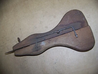 Vintage Antique Wood Shuttle Punch Sliding Needle Weaving Rug Hooking Tool - Image 1 of 3