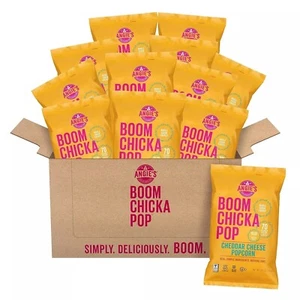 Palomitas de maíz con queso cheddar Angie's BOOMCHICKAPOP, 4,5 oz. (Pack de 12) - Imagen 1 de 5