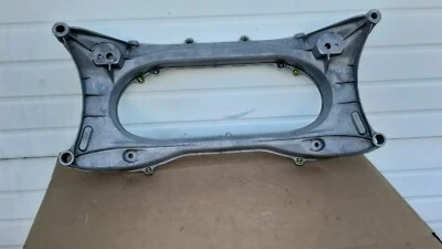 Base de motor Crossmenber Lexus IS250 2006 2007 2008 2009 delantera  Foto 1 de 4