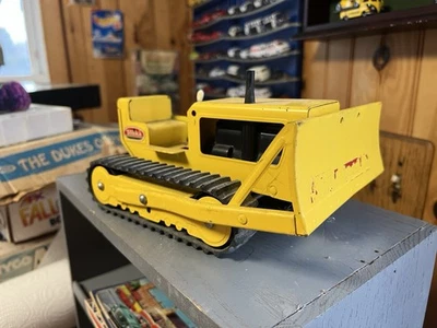Vintage Tonka T-6 Yellow Bulldozer Pressed Steel Construction Toy Vehicle - Image 1 of 4