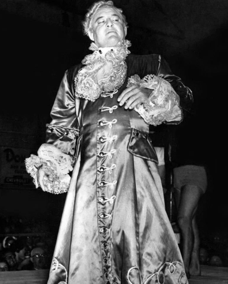 PÓSTER IMPRESO Luchador Profesional HERMOSO GEORGE 8x10 Foto Campeón Mundial Peso Pesado Foto 1 de 1