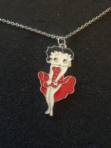 Betty Boop red dress necklace - Picture 1 of 3