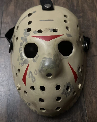 NECA TOYS FRIDAY THE 13TH JASON VORHEES MASK Cover
