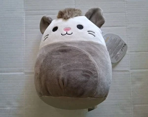 Squishmallow 7,5 Zoll - 8 Zoll Luanne Neu mit Etikett Opossum grau weiß Plüsch NEU rosa Schwanz - Bild 1 von 2