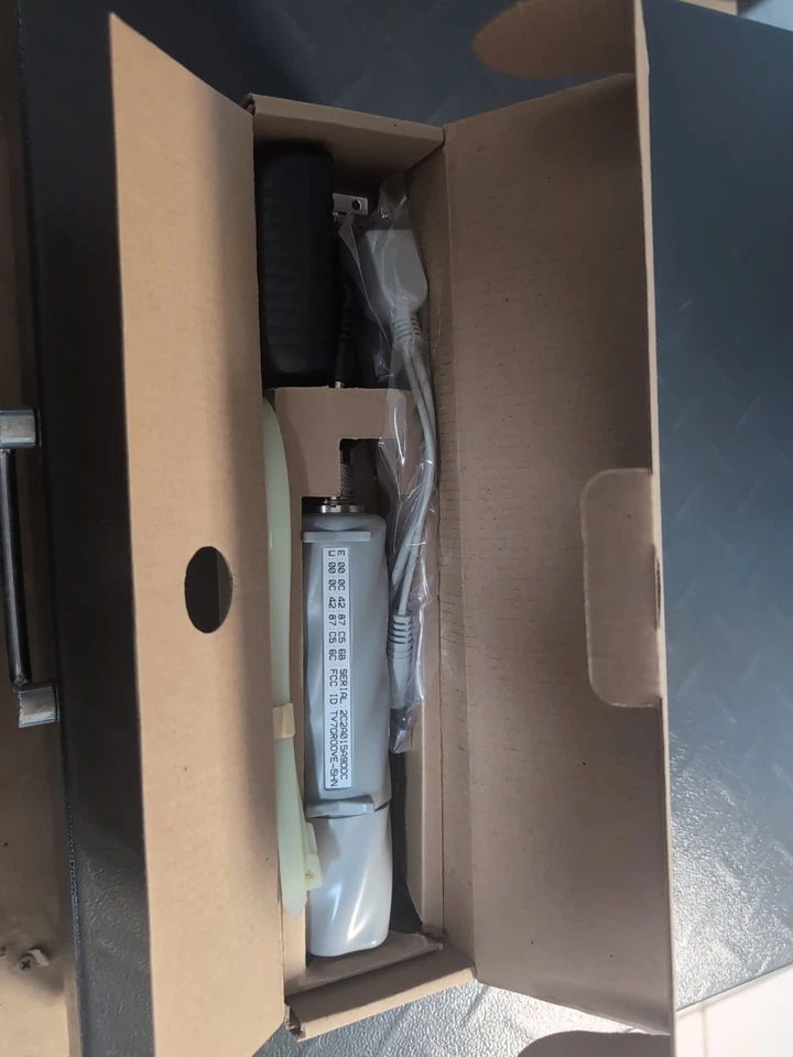 Mikrotik GrooveA-52HPacn-US RouterBoard 2.4/5GHz W/ NEW ANTENNA / GIGABIT POE - Image 1 of 1