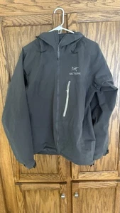 Dark Grey Arcteryx Goretex Well Worn Jacket Alpha FL Size Medium Men’s See Pics - Picture 1 of 7