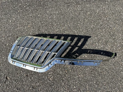 Lincoln MKZ 2010-2012 lado del conductor izquierdo parrilla superior panel inserción Foto 1 de 4