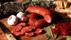 Chorizo Portugués Salchicha Tradicional Deliciosa carne extra Portugal saucisson - Bild 1 von 6