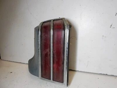 Pontiac Lemans 1976 cupé luz trasera derecha 5967452 5967334 Foto 1 de 4