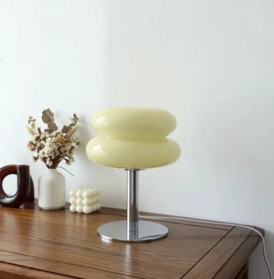 Lámpara de mesa de diseño italiano de vidrio tarta de huevo seta Foto 1 de 4