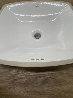 Fregadero de baño American Standard 0545000.020 Edgemere 18-1/2", blanco Foto 1 de 4