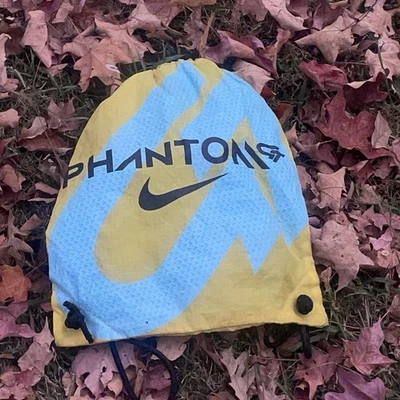 SOLO BOLSO ESTILO GIMNASIO FANTASMA NIKE GT Foto 1 de 4