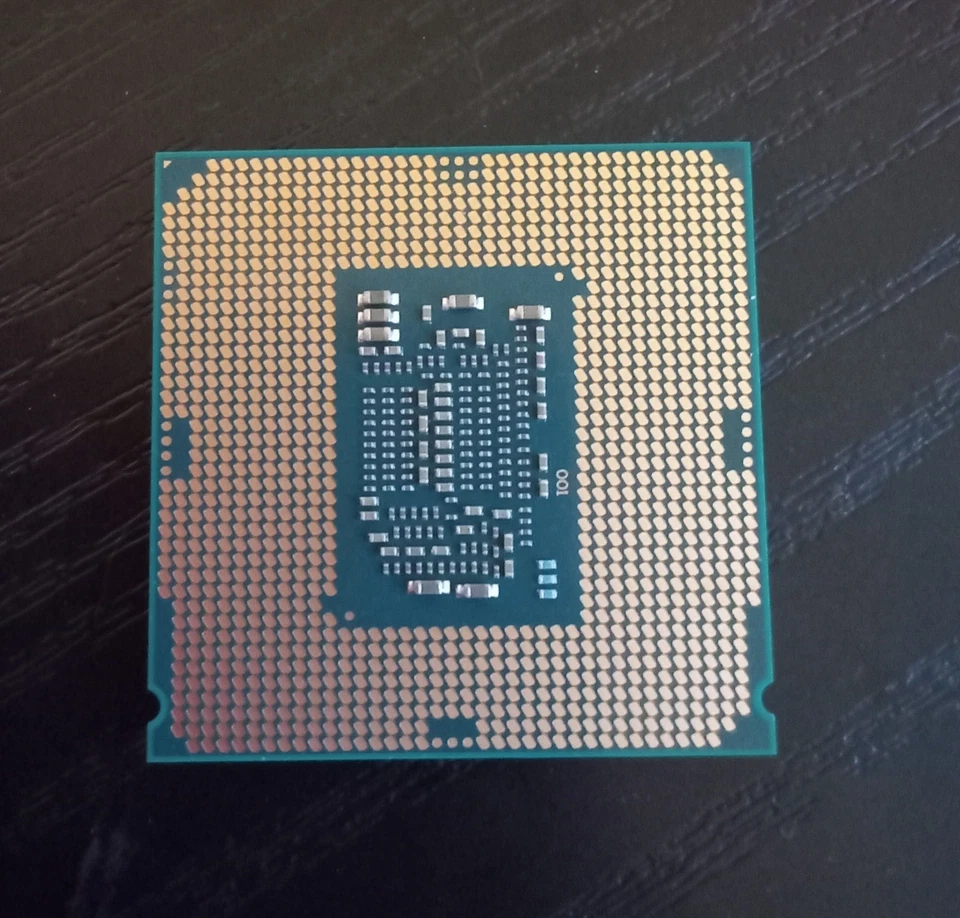 intel core i7-7700 4.2 ghz quad-core processor - Image 1 of 3