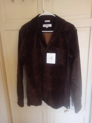 Club deportivo Freemans. Camisa cuello campamento manga larga borgoña nueva con etiquetas grande Foto 1 de 4