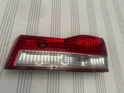 Luz trasera interior para pasajero derecho Honda Accord 2001 a 2002 sedán OEM Foto 1 de 3