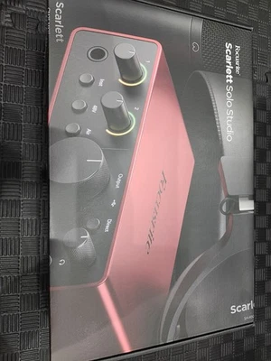 Focusrite Scarlett Solo Studio Pack (Gen 4) - Image 1 of 4