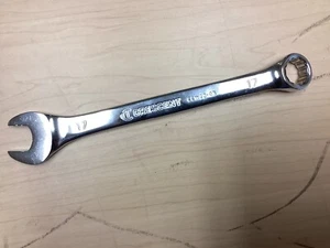 Crescent CCW28-05 17 mm voll poliert Chrom 12-Punkt Kombi-Schraubenschlüssel - GEBRAUCHT - Bild 1 von 1