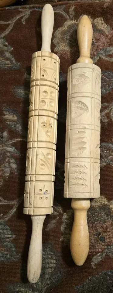 2 Vtg Springerle Cookie Rolling Pin Carved Wooden Sections Fish Birds Plants - Изображение 1 из 4