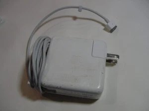 GENUINE APPLE 60W MAGSAFE POWER ADAPTER A1184 - Picture 1 of 4