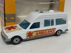 * NOREV Jet Car Mercedes Ambulancia 1:43 coche Diecast - Imagen 1 de 8