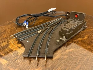 Lionel No. 5121 Remote Control Switch Left Turn 027 + Switch Controller - Picture 1 of 5