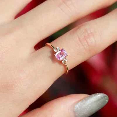 Anillo de boda y zafiro rosa natural corte esmeralda de 2,30 quilates de oro amarillo de 14 quilates talla 6 Foto 1 de 4