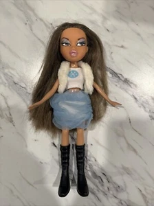 Bratz Doll Used MGA - Picture 1 of 3