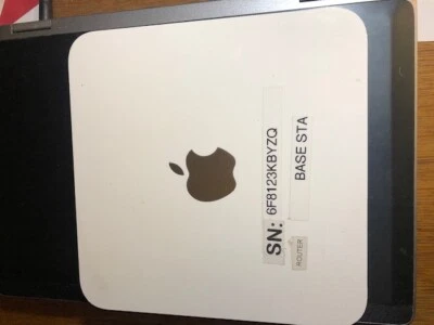 Apple A1254 Airport Time Capsule 1TB  - Image 1 of 4