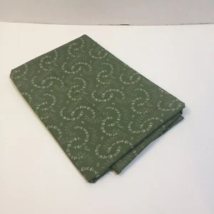 1 Yard Green with White Floral Vines Fabric 44" wide Cotton - Picture 1 of 5