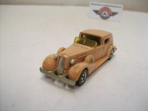 ́35 Classic Caddy, beige, Hot Wheels (Hecho en Malasia) 1:64 - Imagen 1 de 3