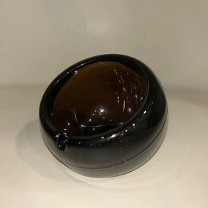 Bandeja de ceniza orbe de vidrio marrón cerveza raíz vikinga atómica MCM de colección 4" 1 ranura - Imagen 1 de 7